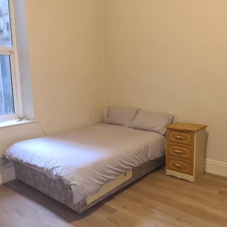 One Bedroom Apartment 더블린 외부 사진