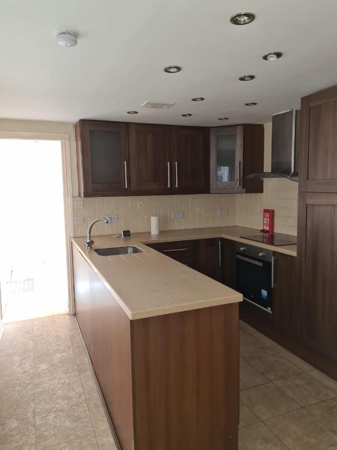 One Bedroom Apartment 더블린 외부 사진