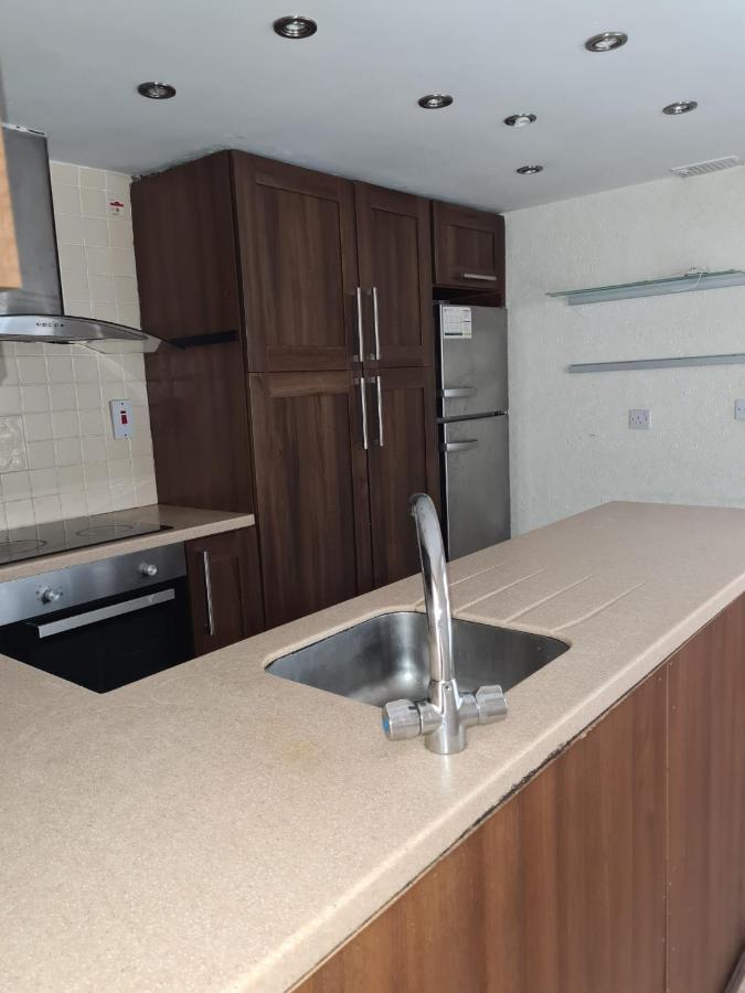 One Bedroom Apartment 더블린 외부 사진